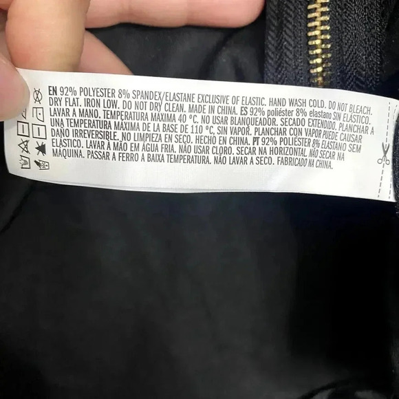 Forever 21 Long Sleeve Velvet Crop Top, Black - Picture 5 of 6